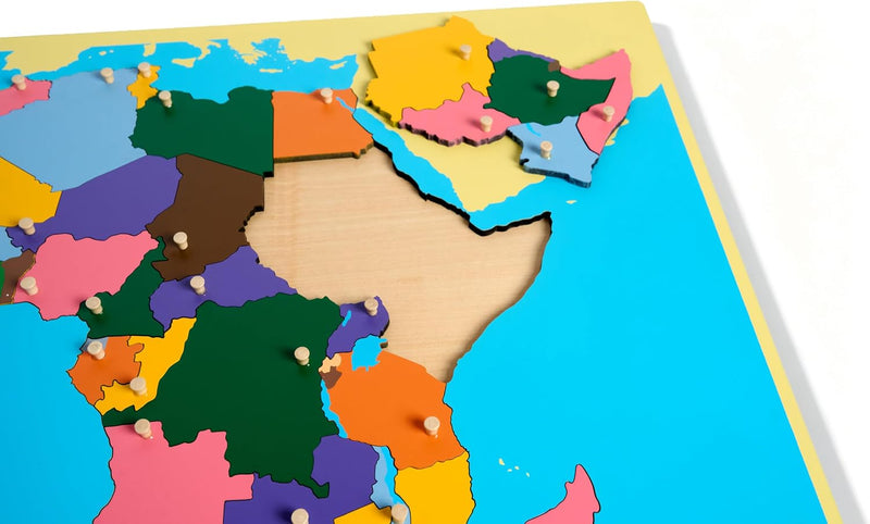 Continent Map: Africa Knobbed Puzzle Map with Control Cards