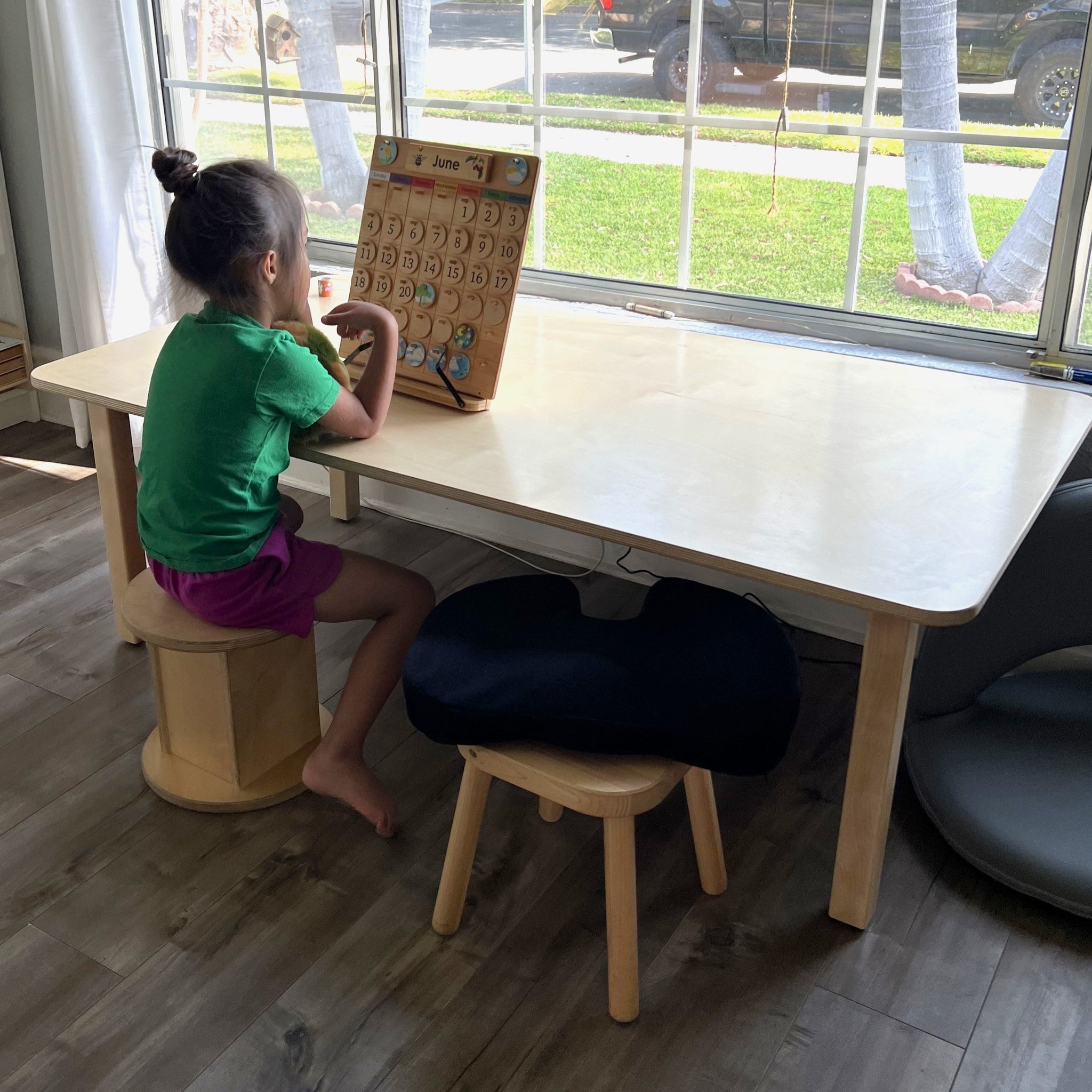 Furniture: Rectangle Table
