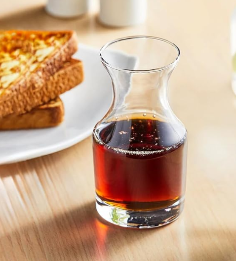 Pitcher: Clear Glass Pouring Carafe
