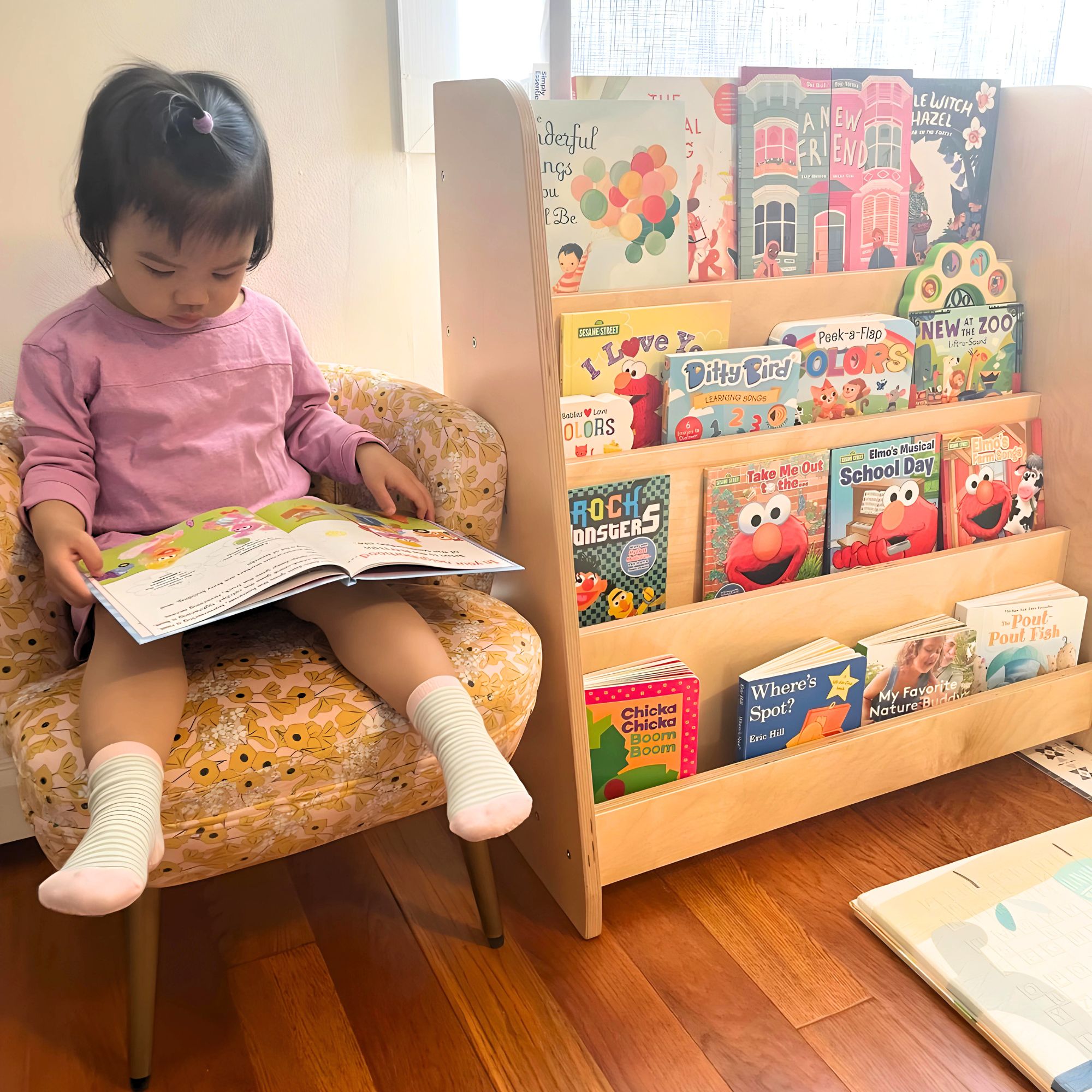 Furniture: Tiered Montessori Bookshelf
