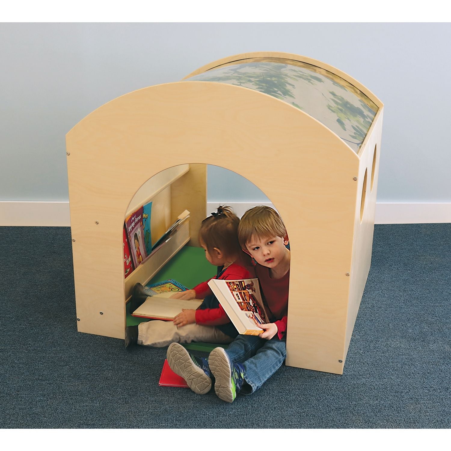 Furniture: Nature Reading Retreat and Mat