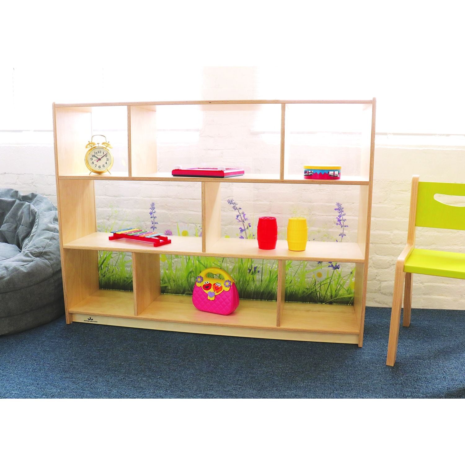 Furniture: Nature View Acrylic Back Shelf