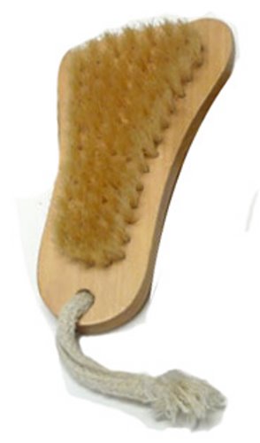 Cleaning: Wooden Foot Brush 